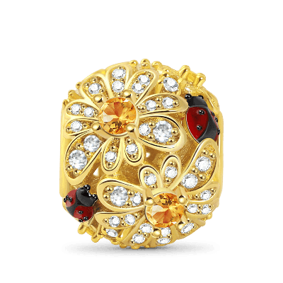 Daisy Hollow Charm